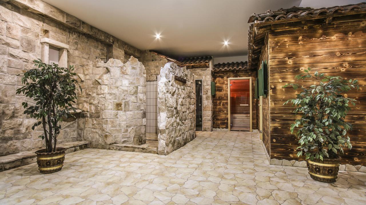 Hotel Matija Gubec Stubicke Toplice Bagian luar foto